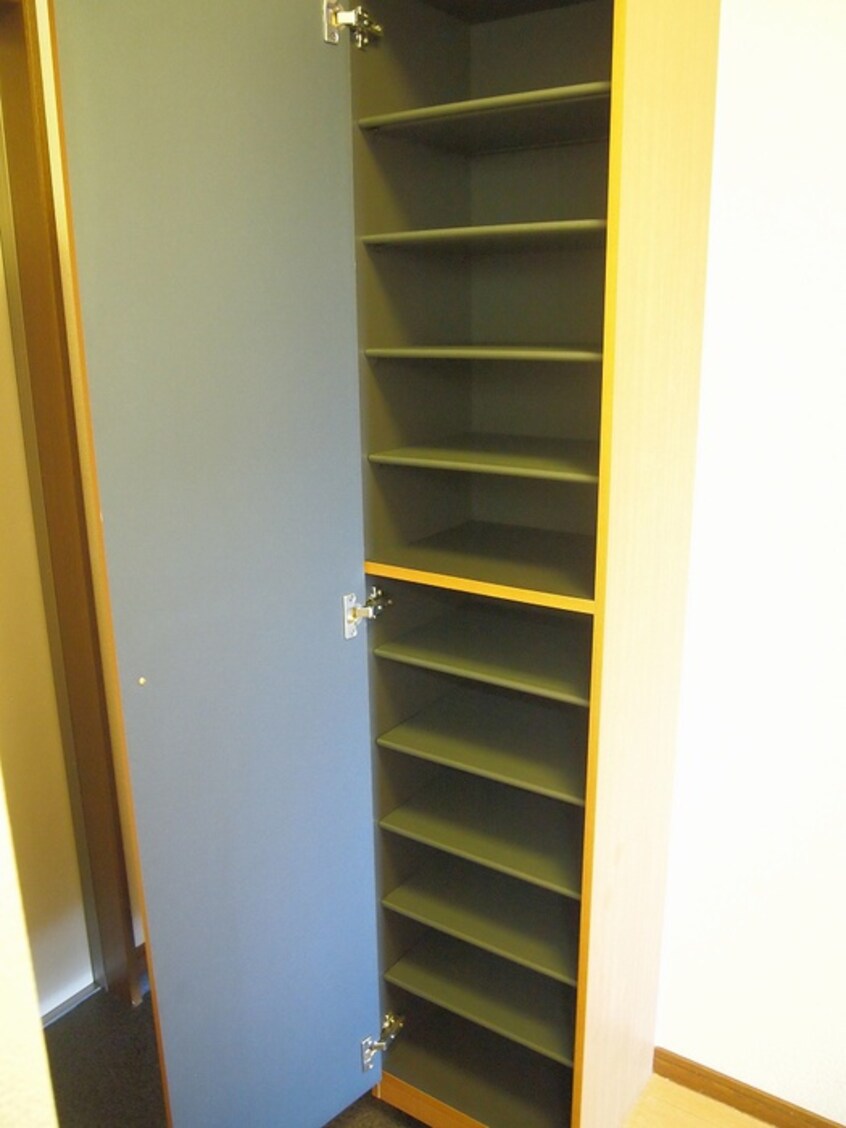 靴箱 マ－シャル新町