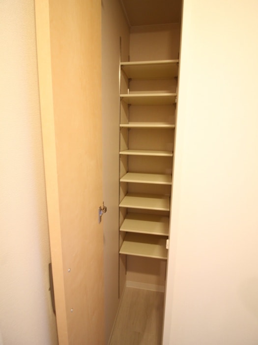 靴箱 パルティール吹上アネックス