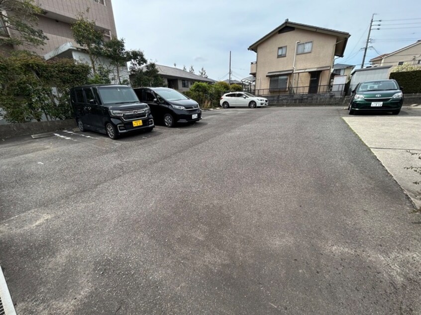 駐車場 ウィステリア　B棟