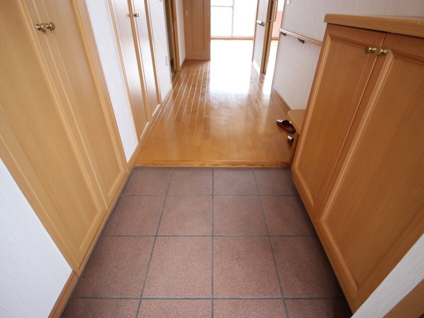 玄関 サンリット一番館