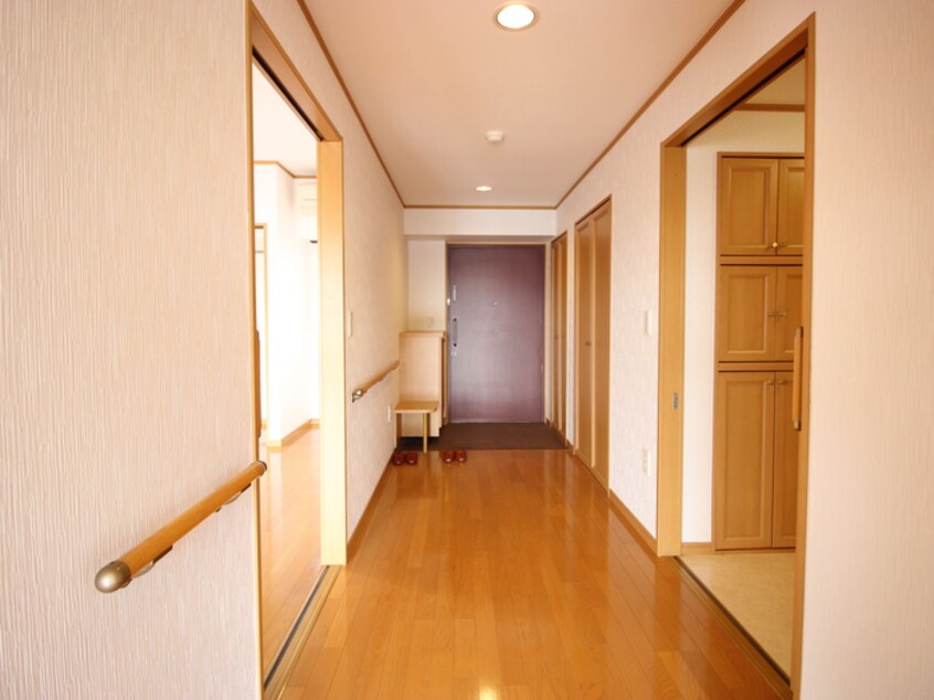 廊下 サンリット一番館