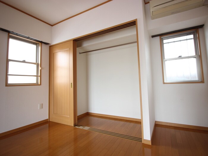 収納 サンリット一番館