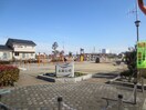 長瀬公園(公園)まで120m ドミ－ル旭Ａ棟