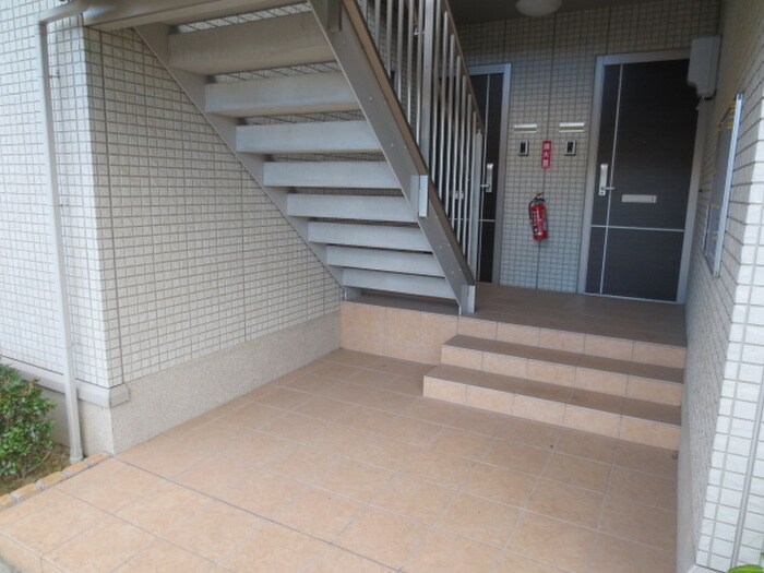 エントランス部分 ドマ－ニ