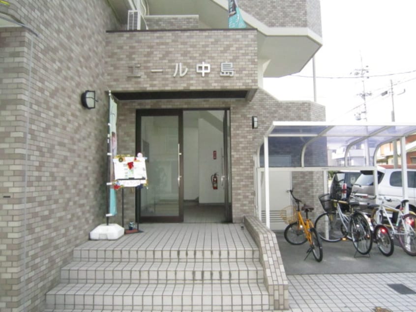 エントランス部分 エール中島