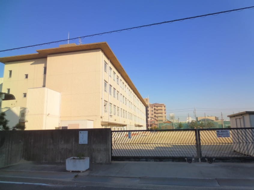 名古屋市立高杉中学校(中学校/中等教育学校)まで1010m エール中島