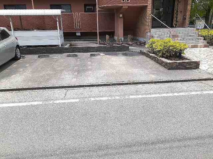 駐車場 ルピナス・イースト