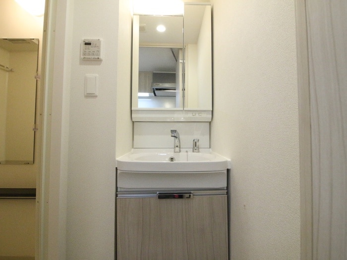 洗面 ﾌﾟﾚｻﾝｽ大須観音ﾋﾞｻﾞﾘｱ(401)