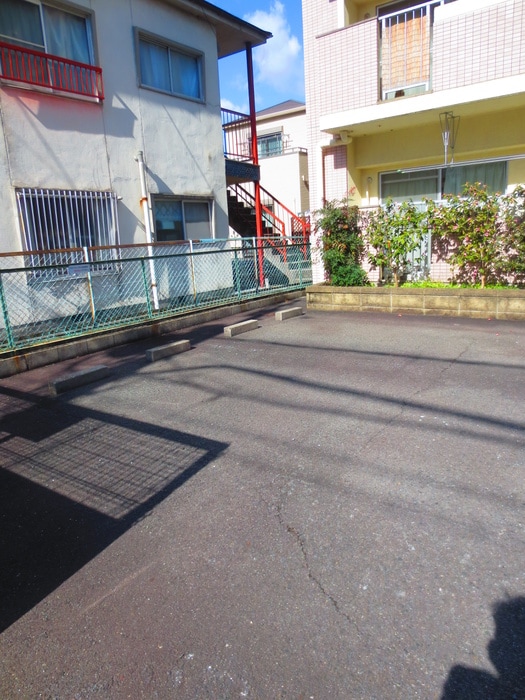 駐車場 アーバンエコーズ