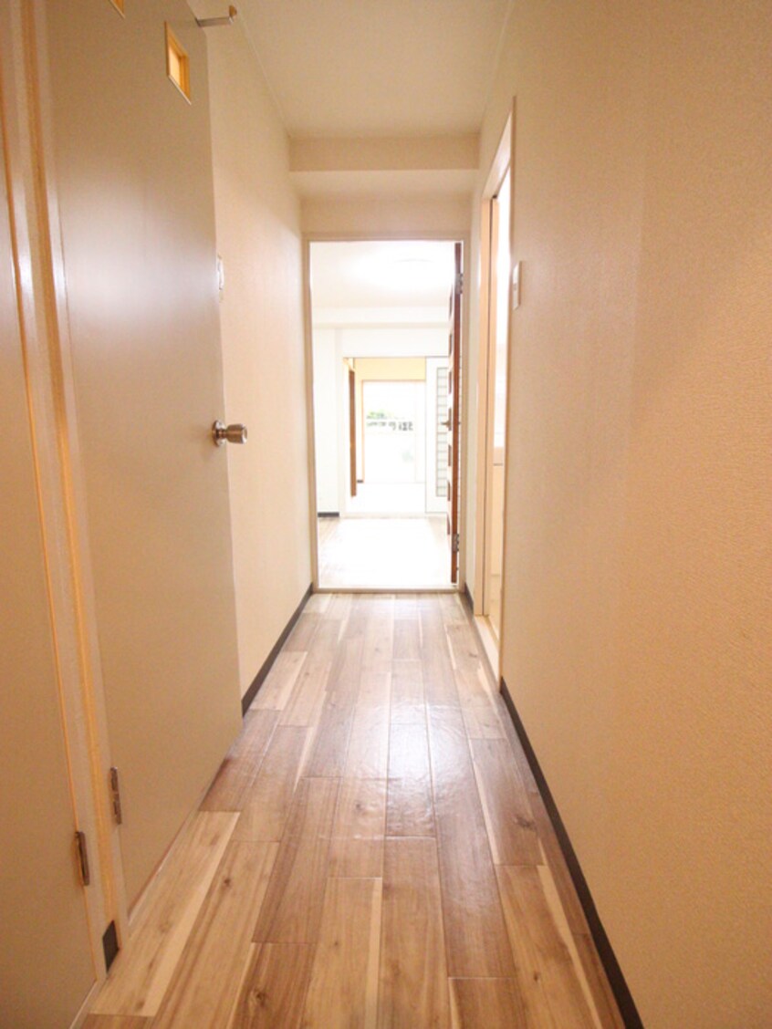 廊下 アーバンエコーズ