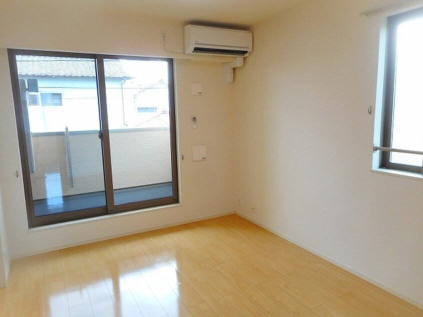 居室 シェモア角割