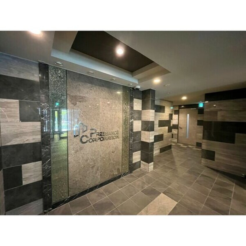 エントランス部分 ﾌﾟﾚｻﾝｽ丸の内ﾘﾗﾃｨ(1201)