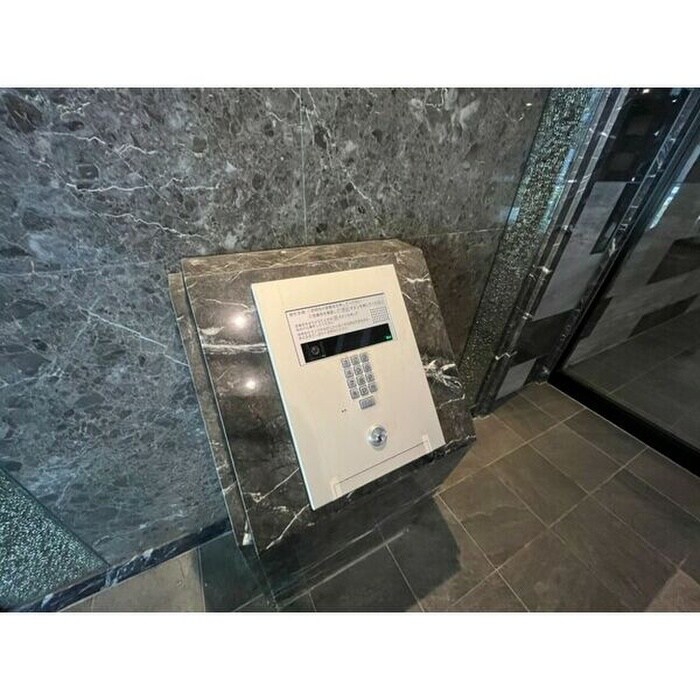 エントランス部分 ﾌﾟﾚｻﾝｽ丸の内ﾘﾗﾃｨ(1201)