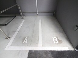 バイク置き場