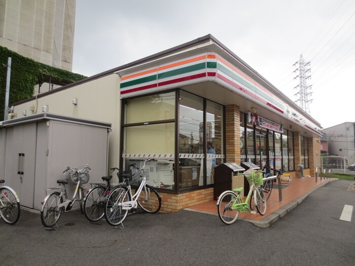 セブンイレブン弥富通1丁目店(コンビニ)まで220m メヘルバン本州