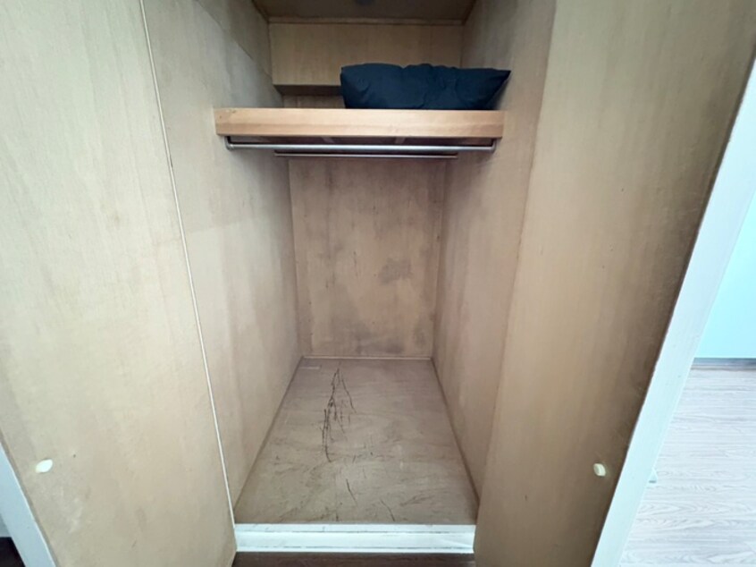 収納 新栄アネックス