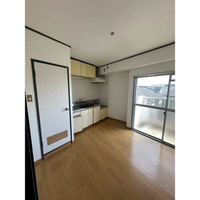 居室 ミカドハイツ