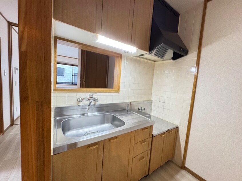 キッチン ドエル中新