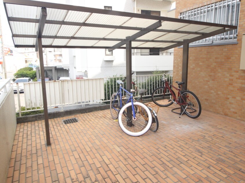 駐輪場 パールハイツ