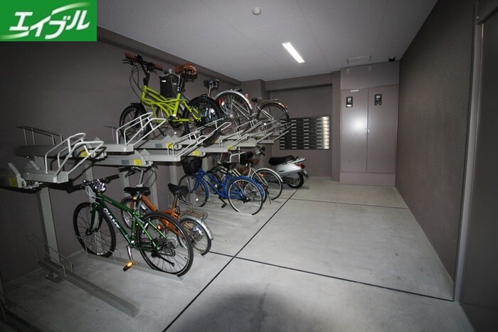 駐輪場 フェアリ－