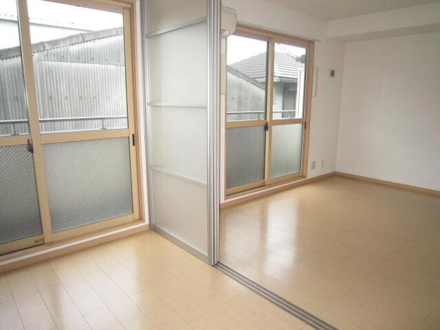 居室 エクセラン彩