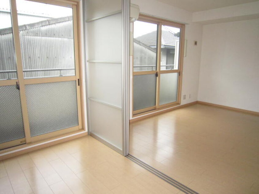 居室 エクセラン彩