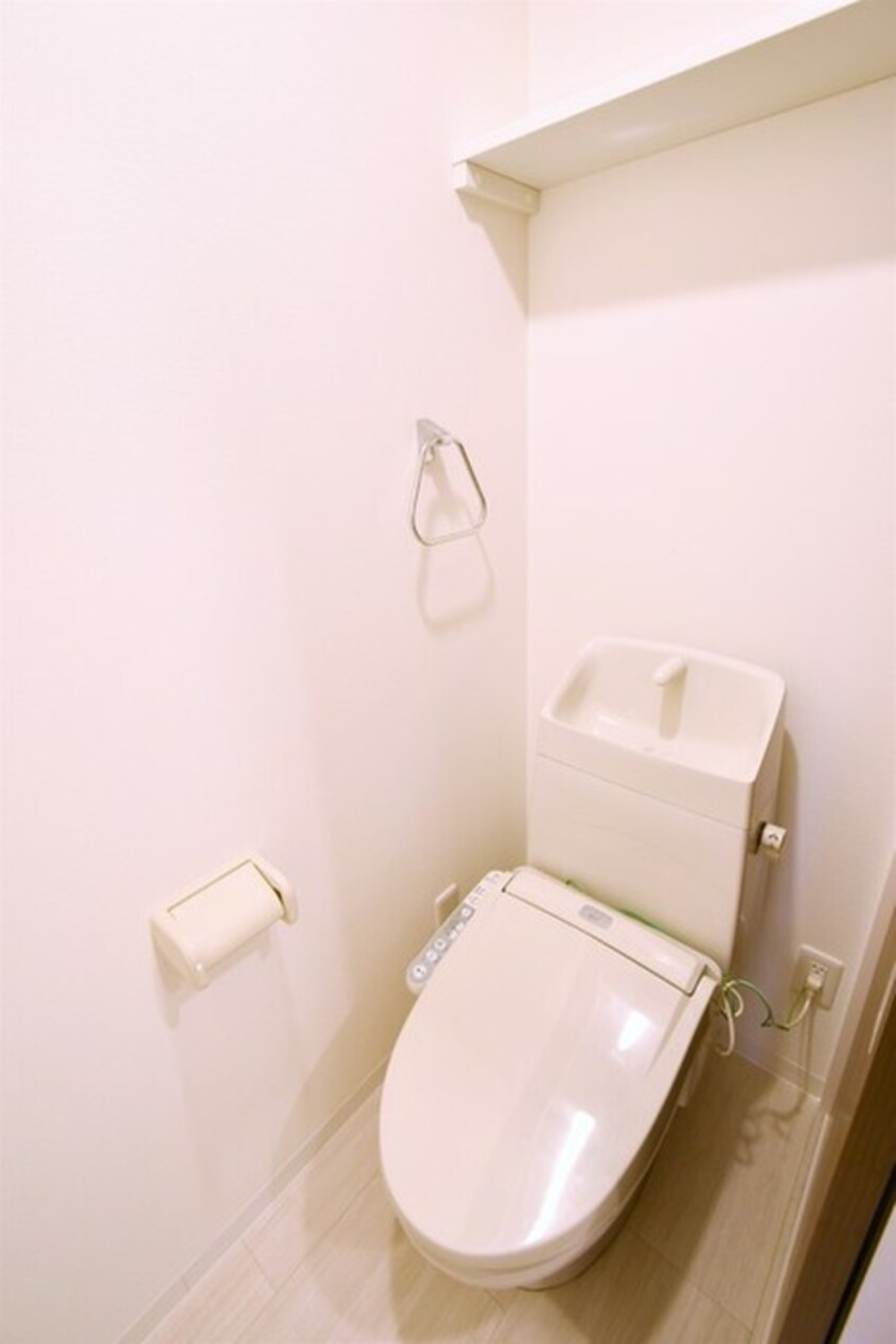 トイレ Ｒｉｖｅｒｍｅｔ覚王山