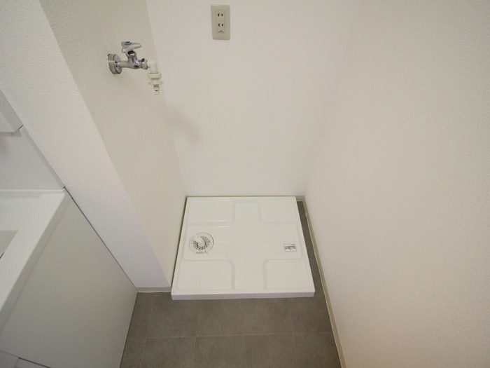 洗濯機置場 レスカール白金