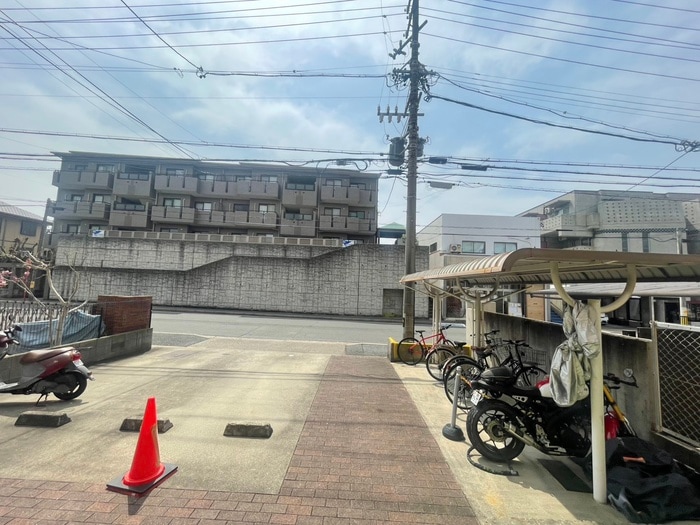 室内からの展望 ドゥウェル五軒家