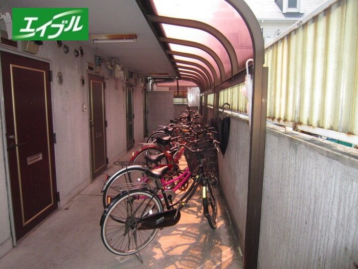 駐輪場 プレスイン西笠寺