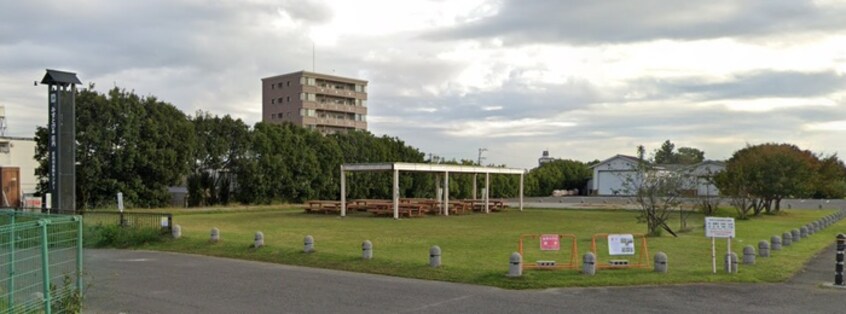 芝生公園(公園)まで650m Maison Lotus 西枇杷島