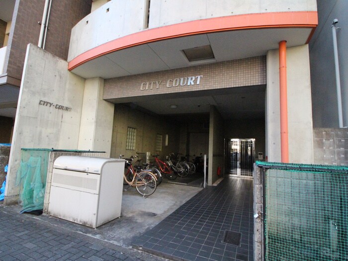 エントランス部分 ＣＩＴＹ ＣＯＵＲＴ