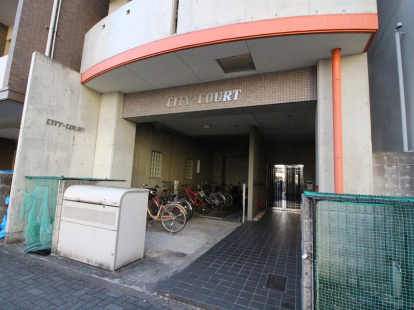 エントランス部分 ＣＩＴＹ ＣＯＵＲＴ