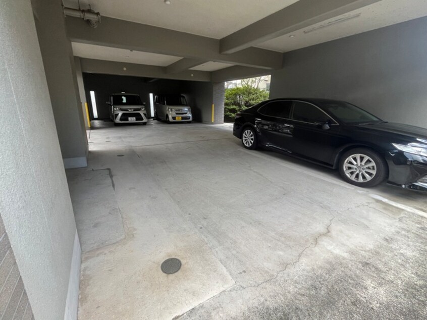 駐車場 グレース サワ