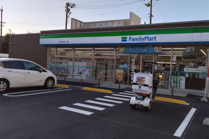昭和塩付通三丁目店(コンビニ)まで400m ＰＬＡＮ　ＤＯＯＬ広路