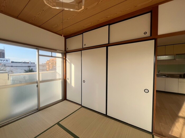 収納 川原ロイヤルハイツ