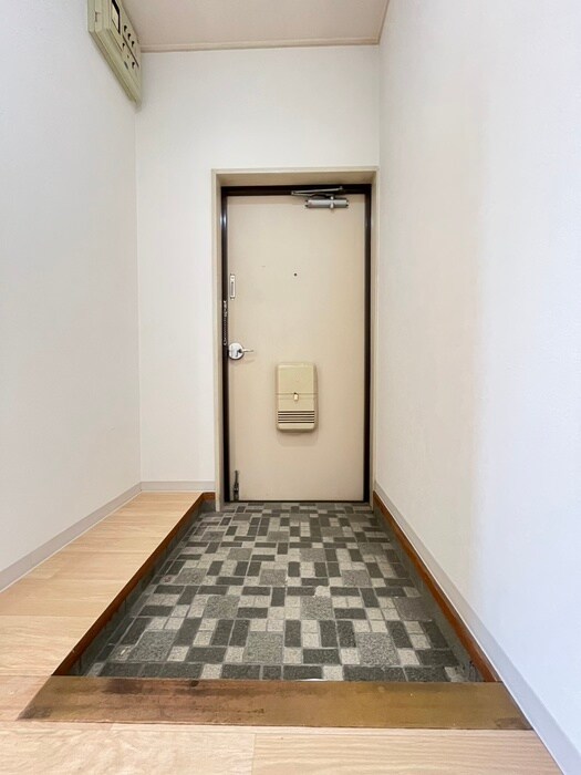 玄関 川原ロイヤルハイツ