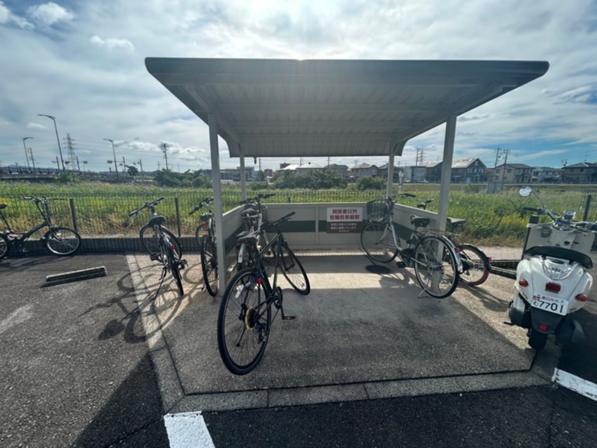 駐輪場 ハイライズ・サン