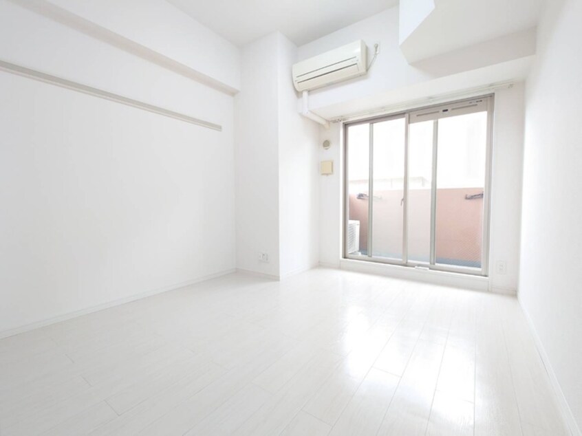 居室 ﾌﾟﾚｻﾝｽ新栄ﾘﾐｯｸｽ(409)