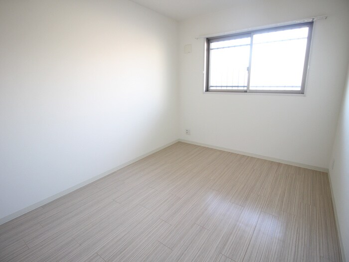 居室 ルペルティア植田