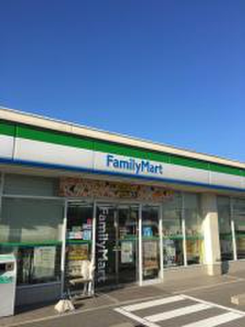 アミリーマート(コンビニ)まで218m ランブル　TANAKA