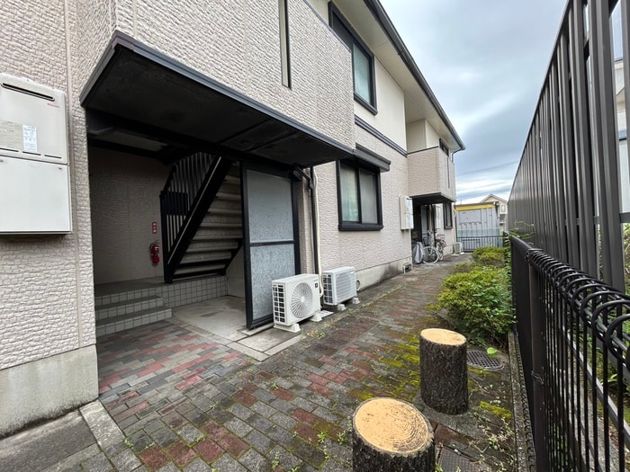 エントランス部分 サンパティー森宮