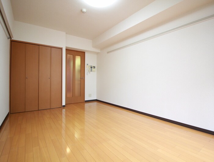 居室 ア－ルズコ－ト本郷