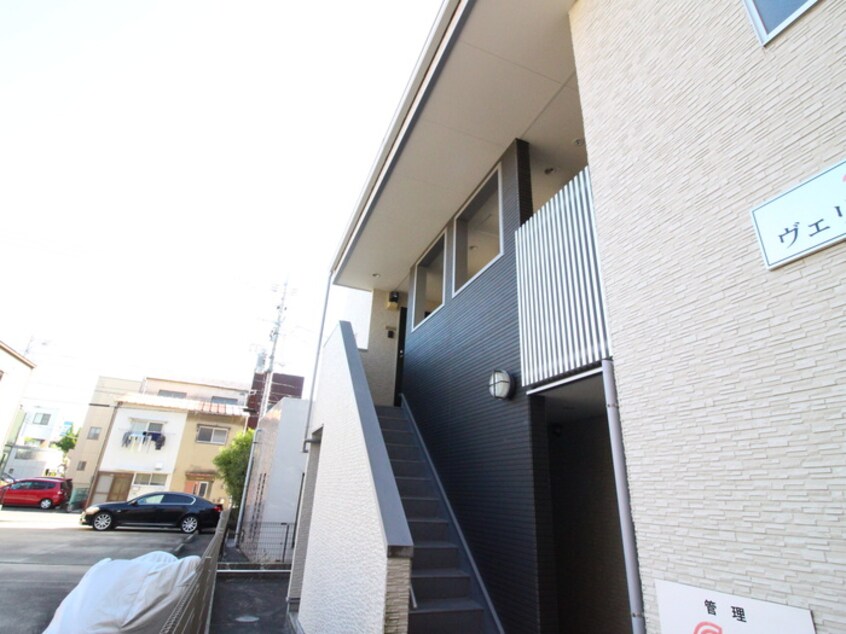 エントランス部分 ヴェリテール本陣