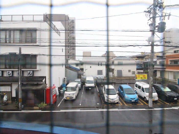 室内からの展望 長谷川ビル出来町