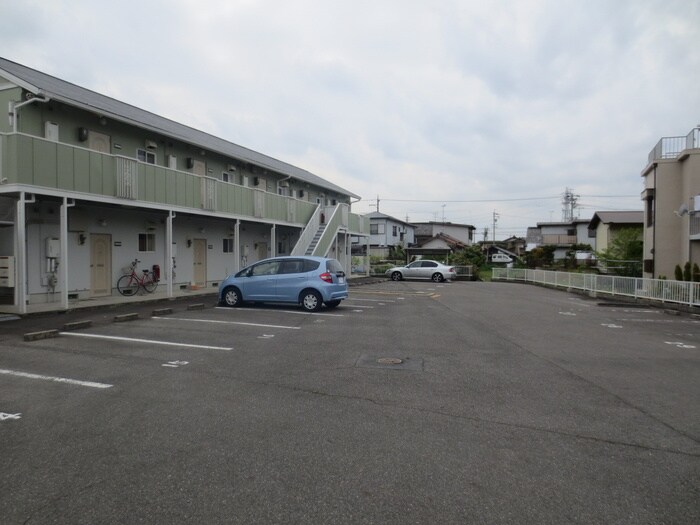 駐車場 ツインズ新川　Ｂ棟