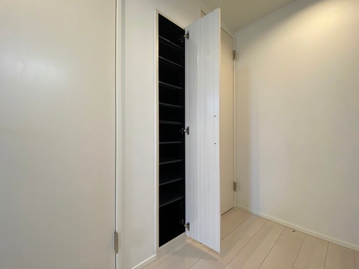 靴箱 ヴィータ+N