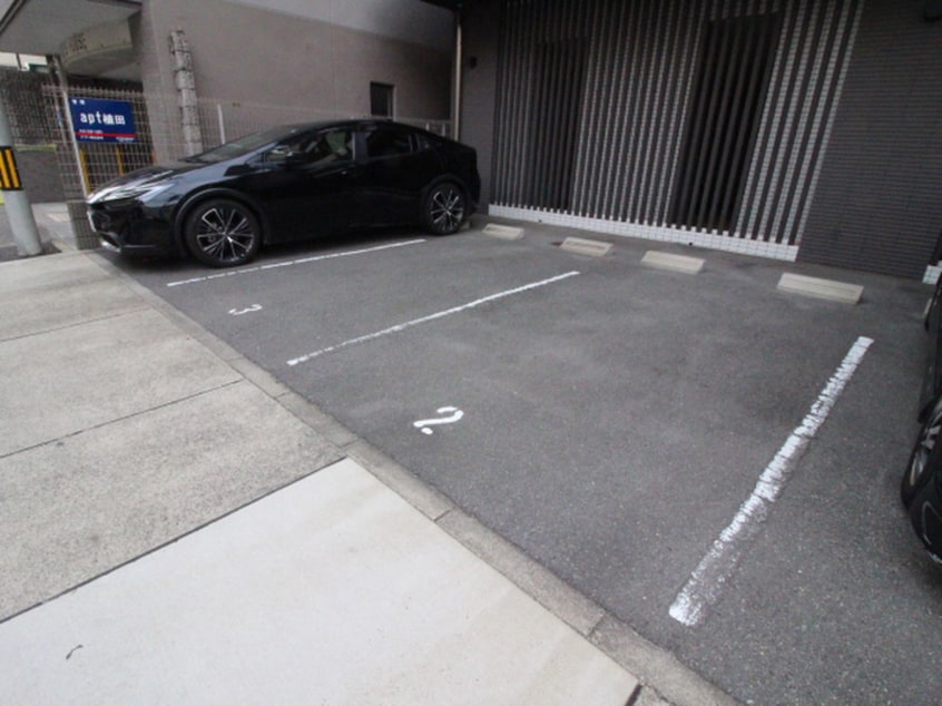 駐車場 Ｌａ Ｃａｓａ Ａｌｂａ Ｄｕｅ