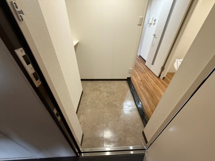 玄関 Ｌａ Ｃａｓａ Ａｌｂａ Ｄｕｅ