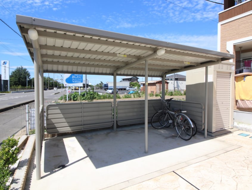 駐輪場 フィオーレ